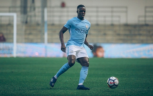 Guardiola lại chứng tỏ là bậc thầy chiến thuật với cách sử dụng Mendy