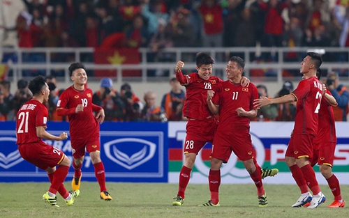 CẬP NHẬT tối 16/12: Việt Nam được nghỉ 4 ngày sau AFF Cup 2018. Mourinho sẽ bị sa thải nếu M.U thua Liverpool