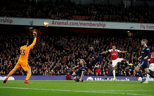 Arsenal 4-1 Fulham: Song sát Lacazette - Aubameyang tỏa sáng