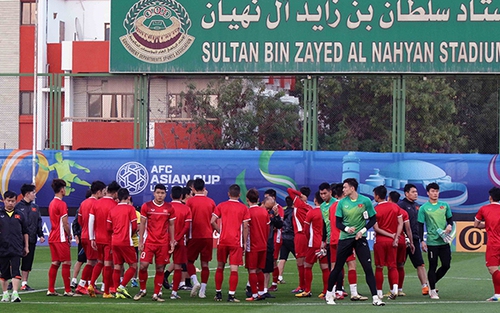 CẬP NHẬT tối 5/1: ĐT Việt Nam chốt số áo. Khai mạc Asian Cup. M.U không mua sắm trong tháng 1