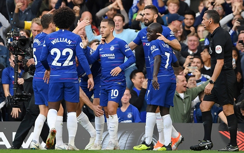 Chelsea 5-0 Huddersfield: Higuain và Hazard lập cú đúp, Chelsea giành chiến thắng 5 sao