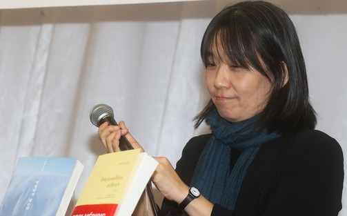 Giải Nobel Văn học 2024 gọi tên nữ nhà văn Han Kang với những áng văn xuôi "giàu chất thơ mãnh liệt"