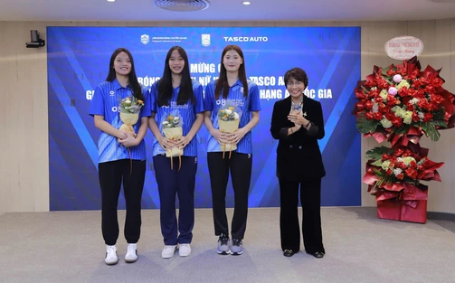 2 sao mai bóng chuyền Việt Nam ghi hơn 100 điểm ở giải thế giới nhận vinh dự cao quý sau khi vô địch