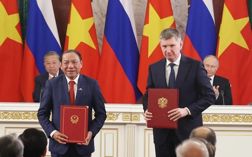 Ký kết biên bản ghi nhớ hợp tác về du lịch Việt Nam - Nga