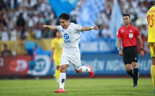 Nam Định thẳng tiến đến chức vô địch V-League