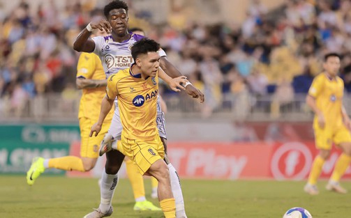 Cuộc đua trụ hạng V-League: Cần thêm ‘quyền trợ giúp’