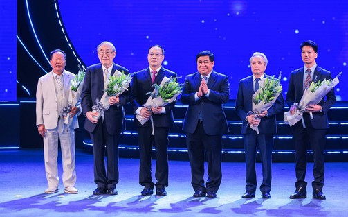 Lễ trao Giải thưởng Bảo Sơn 2024