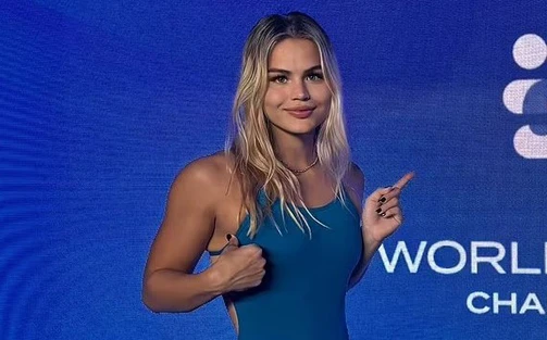 Ngôi sao Olympic gây bão mạng tuyên bố trở lại bơi lội sau khi bị đuổi khỏi làng vận động viên Paris vì 'gây rối'