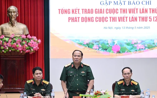30 tác phẩm xuất sắc đoạt giải Cuộc thi viết quy mô toàn quốc về bảo vệ nền tảng tư tưởng của Đảng