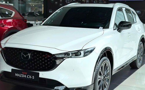 Maza CX5 bán chạy nhất toàn thị trường xe động cơ đốt trong ở Việt Nam