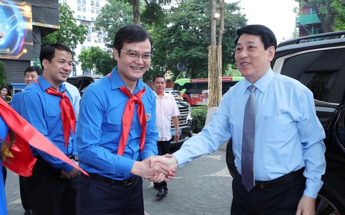 Chủ tịch nước Lương Cường dự Lễ tuyên dương Cháu ngoan Bác Hồ toàn quốc lần thứ X, năm 2025
