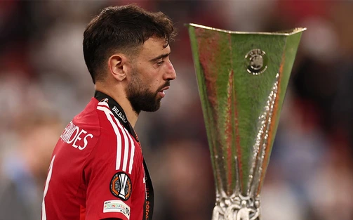 Bruno Fernandes: Cầu thủ MU hay nhất mùa, nhưng là nỗi thất vọng lớn nhất ở chung kết Europa League
