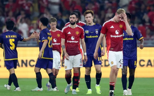 Amorim thừa nhận MU trận nào cũng tệ, CĐV phẫn nộ sau thất bại trước đội ASEAN All Stars