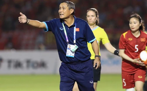 HLV Mai Đức Chung chốt danh sách, tuyển nữ Việt Nam đọ sức cùng Werder Bremen