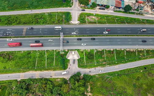 Ngày cuối kỳ nghỉ lễ, lượng phương tiện đổ về Hà Nội tăng cao