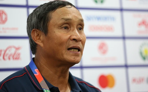 HLV Mai Đức Chung: ‘Cầu thủ Việt kiều tập để làm quen với đội tuyển’