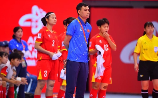 HLV futsal Việt Nam thừa nhận khó khăn dù thắng Hồng Kông