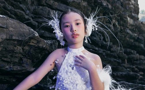 Người mẫu nhí Bảo Hân "lột xác" trên sàn diễn The New Generation of Models