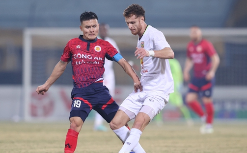 Bình luận viên Quang Huy: 'V-League nóng bỏng chặng về đích'