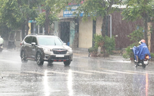 Từ ngày 28/7, mưa lớn ở Hà Tĩnh đến Đà Nẵng có khả năng giảm dần