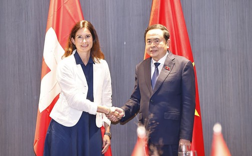 Chủ tịch Quốc hội Trần Thanh Mẫn hội kiến Chủ tịch Hạ viện Thụy Sĩ Maja Riniker