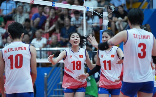 TRỰC TIẾP bóng chuyền Việt Nam vs Indonesia: Thanh Thúy và đồng đội thắng dễ 2 set