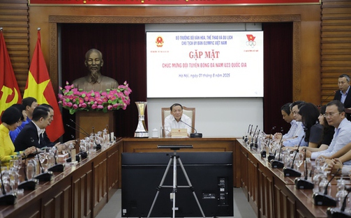 Bộ trưởng Nguyễn Văn Hùng chúc mừng Đội tuyển bóng đá U23 Việt Nam vô địch U23 Đông Nam Á
