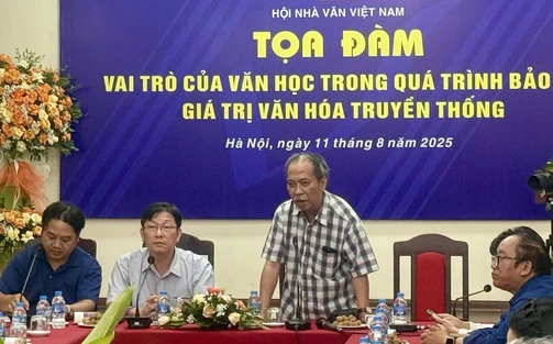 Văn học có vai trò quan trọng trong quá trình bảo vệ giá trị văn hóa truyền thống