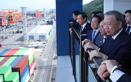 Tổng Bí thư Tô Lâm thăm cảng biển Busan, Hàn Quốc