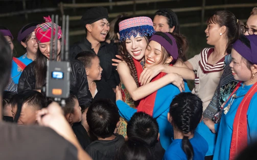 Trang Pháp ra mắt ca khúc đầy ý nghĩa “Mãi là người Việt Nam"