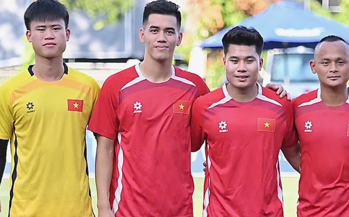 Tin nóng bóng đá Việt hôm nay 4/8: Tiến Linh ra Hà Nội đá từ thiện; VFF lo hậu sự cho trọng tài Đình Thịnh