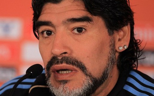 Maradona chính thức bị “bay” khỏi ghế HLV trưởng ĐT Argentina