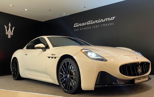 Maserati GranTurismo -– "Tay chơi" Italy trên đường Việt Nam