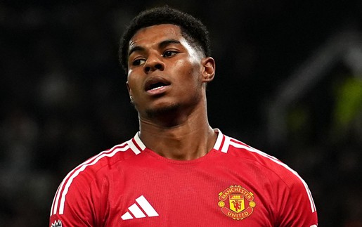 HLV Amorim lộ rõ sự không hài lòng, Rashford lại bị loại khỏi đội hình thi đấu của MU