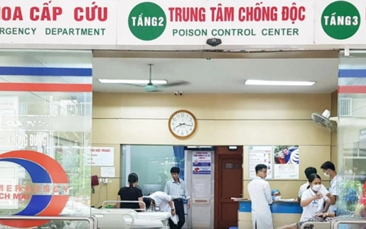 Hà Nội: 2 người tử vong nghi ngộ độc thực phẩm tại một trung tâm hội nghị