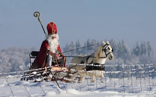 Thánh Nicholas và Ông già Noel: Huyền thoại và những khác biệt