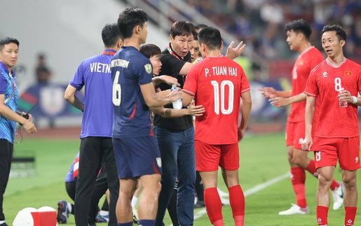 Sau ASEAN Cup, thách thức chờ HLV Kim Sang Sik