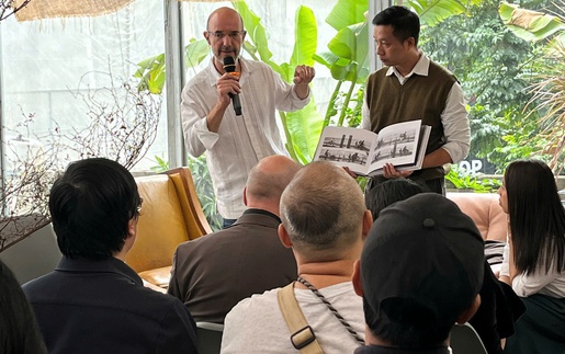 Nhiếp ảnh gia Jean-Charles Sarrazin: "Đi chơi" Hà Nội 40 năm trước