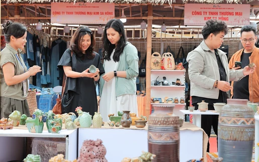 Festival làng nghề quốc tế 2025 thu hút khách du lịch