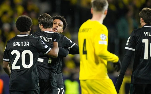 Juventus: Những 'bóng ma' đã hiện hình