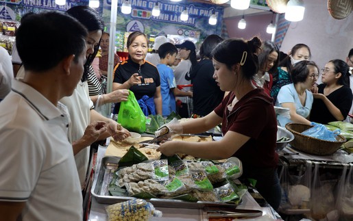 Triển lãm Đặc sản vùng miền - Sắc thu Quảng Ninh 2025: Đẩy mạnh giao thương, kích cầu du lịch cuối năm