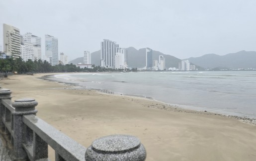 Khánh Hòa tạm ngừng các hoạt động tour, tuyến tham quan du lịch trước bão số 13