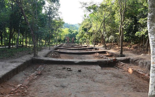 Phát hiện con đường cổ, niên đại hàng nghìn năm tại Di sản Mỹ Sơn