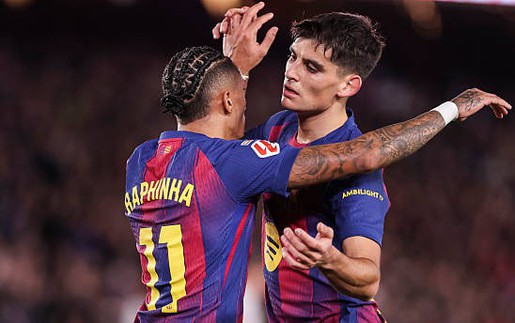 Raphinha lập cú đúp, Barca bỏ xa Real Madrid 7 điểm ở La Liga
