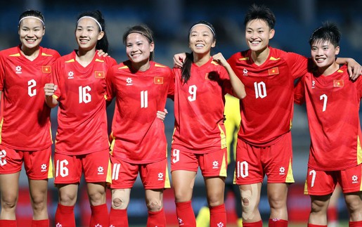 Huỳnh Như lập vô số kỷ lục, đội tuyển nữ Việt Nam hừng hực khí thế đua vô địch SEA Games 33