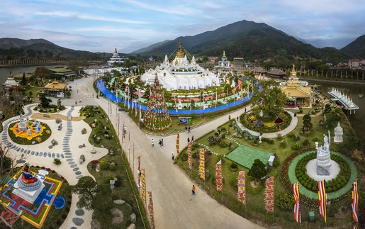 Triển lãm ảnh "Pháp vũ rồng thiêng" đón năm mới 2026