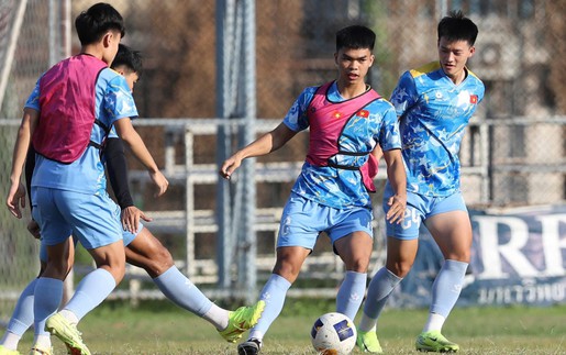 Tin nóng bóng đá Việt hôm nay 9/12: U22 Việt Nam đặt mục tiêu đánh bại Malaysia; Hồng Lĩnh Hà Tĩnh thử việc tiền đạo Brazil