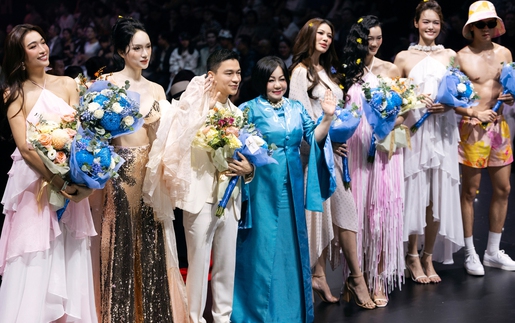 Kim Duyên, Hương Giang “Vivavivu” cùng NTK Adrian Anh Tuấn 