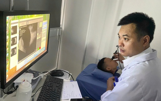 Cảnh báo tai nạn mắt ở trẻ từ trò chơi quen thuộc trong nhà
