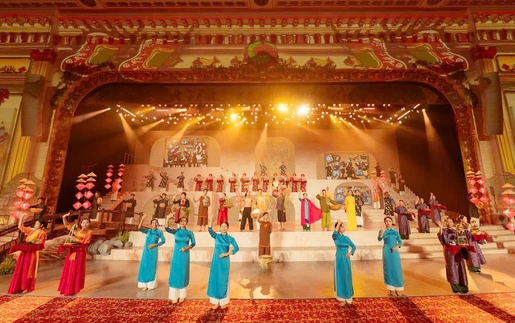 "Việt Nam bách nghệ": Show diễn thấm đẫm hồn Việt